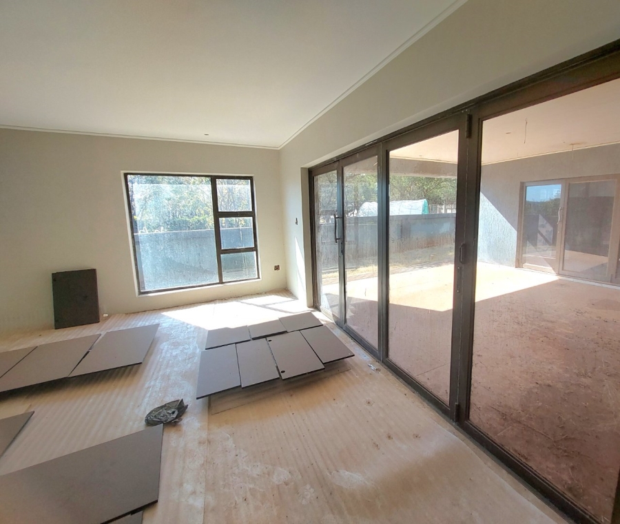 5 Bedroom Property for Sale in Seasons Lifestyle Estate North West